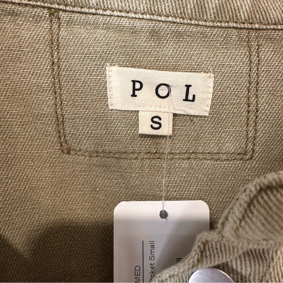 **NWT** POL Frayed Denim Button Down Shirt - Picture 4 of 12